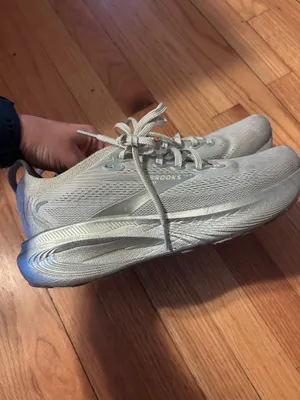 Brooks Running Shoes 10 thumbnail 4