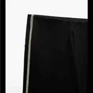 NWT ZARA Black High-Waisted Leggings with Rhinestone Side Stripe - Size XL thumbnail 4