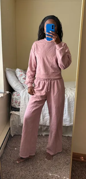Lounge set thumbnail 1