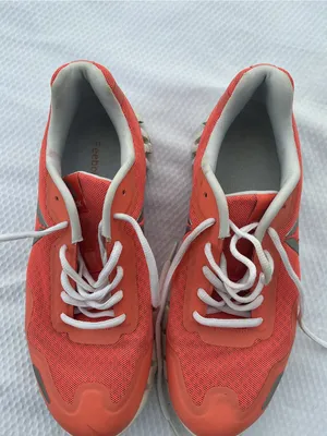 Reebok Coral/White Low-Top Athletic Sneakers thumbnail 4