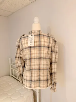 ZARA Women’s Top Long Sleeve thumbnail 5