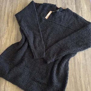 New skims cozy knit sweater thumbnail 1