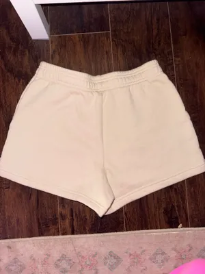 Aritizia Sweatshorts thumbnail 2
