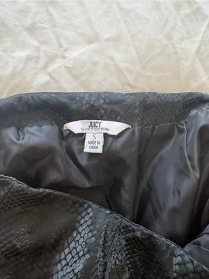 Juicy Couture Black Faux-Snakeskin Mini Skirt - Women thumbnail 4