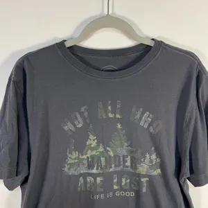 Life is Good Not All Who Wander Are Lost Camo Tree Graphic T-Shirt Gray‎ M thumbnail 2