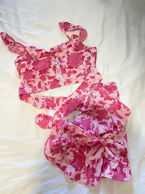 SheIn Two Piece Floral Outfit thumbnail 4