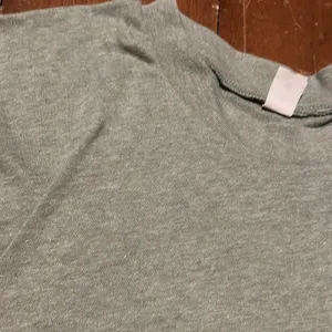 Alternative Light green crop top thumbnail 2