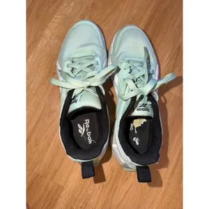 Reebok Womens Mint Green Mesh Running Shoes Sneakers Size 9 thumbnail 3