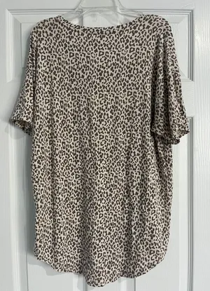 Short Sleeve Top thumbnail 2