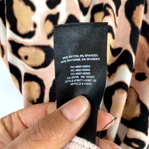 Aritzia Babaton Crop Top Womens M‎ Brown Stretch Leopard Scoop Neck Tie Front thumbnail 7
