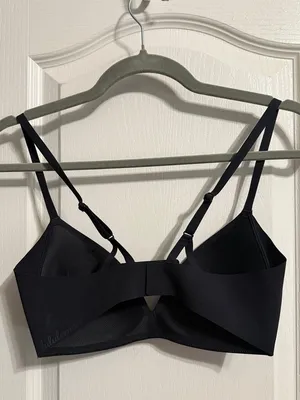 💙Lululemon Take Shape Black Bra Padded‎ Wireless 32C thumbnail 3