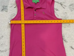 Peck & Peck Women’s Small Hot Pink Sleeveless Polo Shirt Gold Logo Golf Preppy thumbnail 9