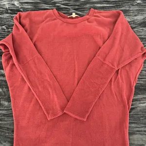 Cozy Red Women's Sweater Size M thumbnail 3