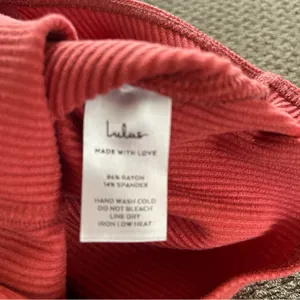 Lulu's Salmon colored rubbed bodysuit size M thumbnail 4