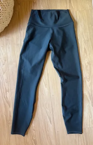 ALO Yoga Performance Leggings thumbnail 1