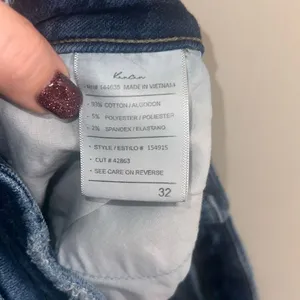 ✨KanCan™ Straight High Rise Ripped Sz 32 Jeans✨ thumbnail 5