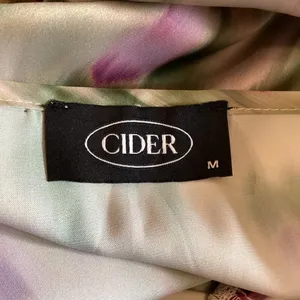Cider Dress Size Medium Illusion Ruched‎ Midi Satin Floral thumbnail 3