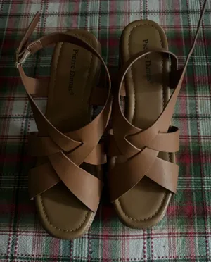 Pierre Dumas Heels thumbnail 1