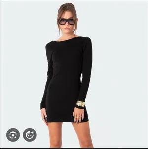 Edikted Ellie Open Back Mini Dress thumbnail 2