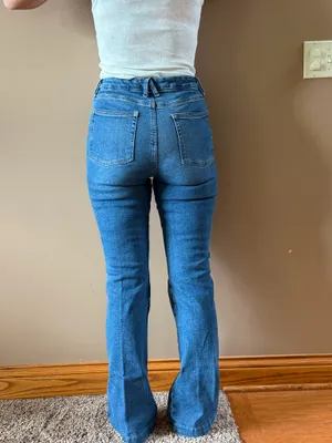 Good American Curve Bootcut Good Jeans thumbnail 2