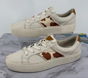 UGG Dinale Sneaker Lace Up‎ White Mesa Sand Cow Print Leather Casual Sz 8.5 US thumbnail 1