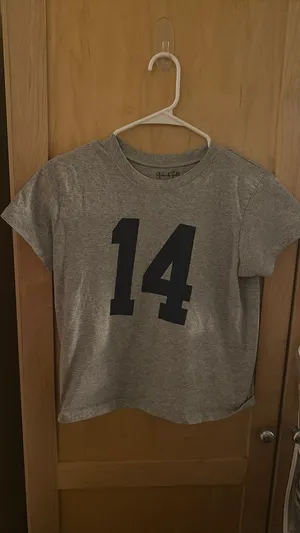 Brandy Melville 14 Top thumbnail 2