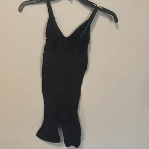 SKIMS Sculpting Seamless Mid-Thigh NWOT Bodysuit XL thumbnail 3