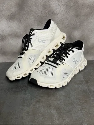 On Running Cloud X Women's White/Black Running Shoes Size 7.5 thumbnail 11