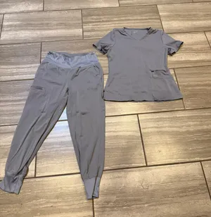 Jaanuu Jogger Scrub Set sz M! No :( thumbnail 1