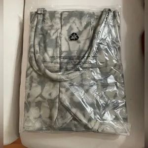 NWT Alo Yoga Shopper Tote Bag Tie Dye Oversized Heavy Duty Canvas Grey/Black thumbnail 9