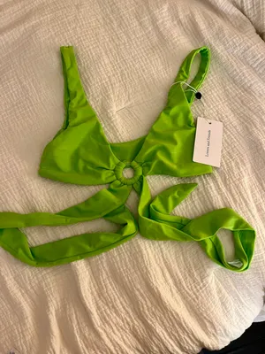 Lovers + Friends I Got Options Top in Green Lime thumbnail 2