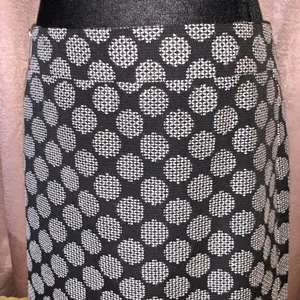 Loft Size 4 Circular Pattern Skirt thumbnail 2