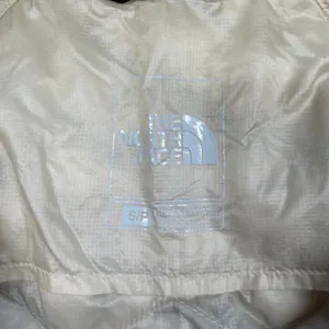The North Face ThermoBall Jacket Women’s Small Silver Gray Quilted Puffer thumbnail 4
