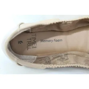 ladies TIME and TRU Memory Foam flats size 6 thumbnail 8