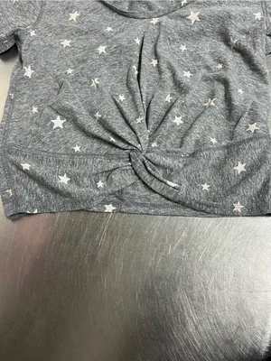 Abercrombie & Fitch Cropped Short Sleeve Gray Top with Stars - Size XS - GUC thumbnail 4