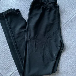 Tommy Bahama Thick Base Layer Style Cozy Black Leggings XS thumbnail 1