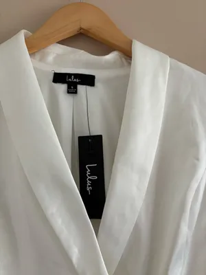 Lulus Regal Aura White Satin Long Sleeve Blazer Romper Size Small Bridal Party thumbnail 7