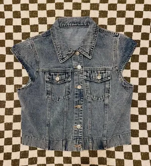 Denim Vest Buttoned Top Country Concert thumbnail 1
