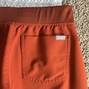FIGS • Zamora jogger scrub pants in sold out auburn color thumbnail 5
