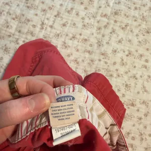 Old Navy Red Cotton Women's Shorts thumbnail 4