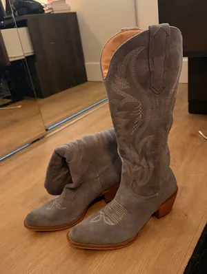 Amazon blue cowgirl boots thumbnail 1