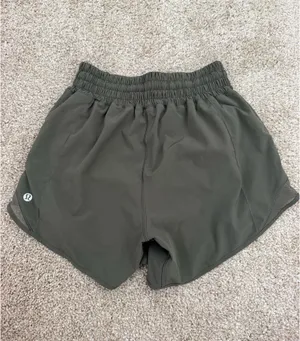 Lululemon Hotty Hot Shorts High-Rise 4" thumbnail 2