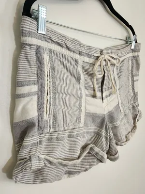Lou and Grey Linen Blend Off-White and Light Blue Striped Shorts Size Medium thumbnail 3