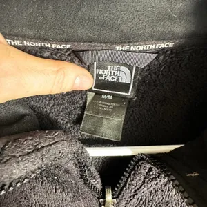 253. The North Face black fleece jacket thumbnail 3