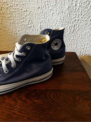 Converse High-Top Sneakers in Blue and White thumbnail 3