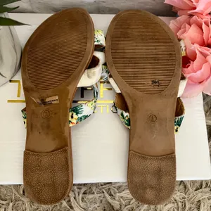 Liliana White Tropical Bow Sandals thumbnail 8