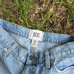 Urban Outfitters High Rise Booty Shorts Sz 29 thumbnail 2