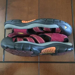 KEEN Newport H2 sandals red size 8 thumbnail 5