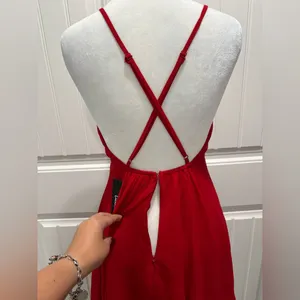 🆕 Lulu's Strapless Red Dress Size M thumbnail 5