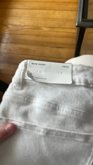 American Eagle Jean Shorts Mom Stretch thumbnail 3
